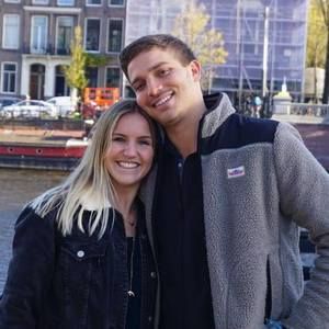 Meet your Posher, Avery